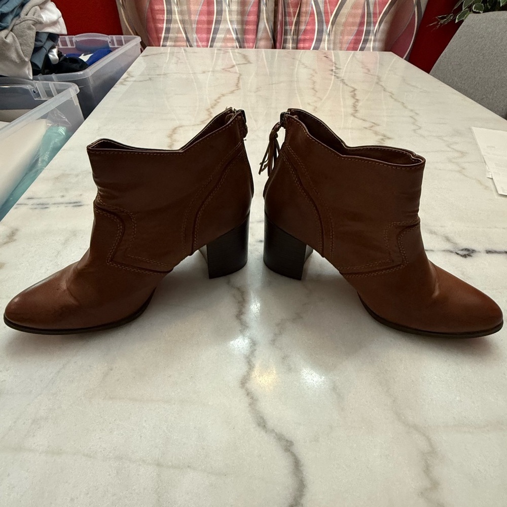 CL by Laundry Brown Ankle Booties Size 9.5 - Picture 2 of 6